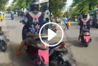 Viral-Emak-Emak-Nyebrang-Naik-Motor